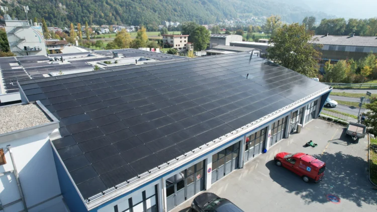 Photovoltaikanlage auf einem Gemeindegebäude